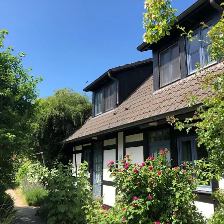 Am Achterwasser Dorf 12 *