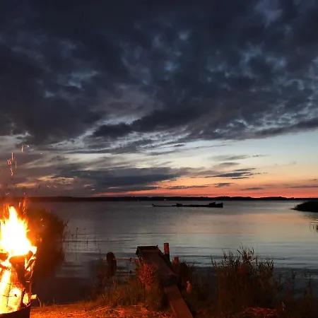 Am Achterwasser Dorf 12 *