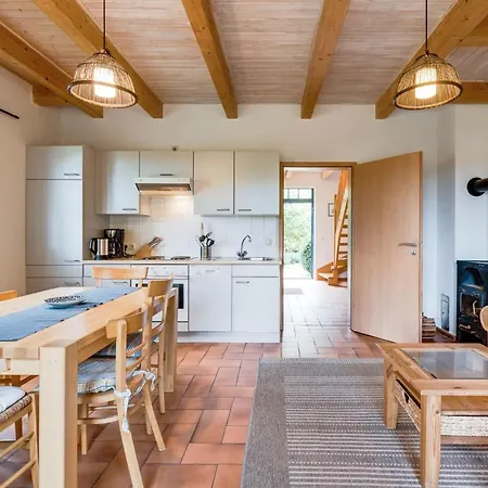 Am Achterwasser Dorf 12 *